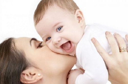 试管婴儿跟自然生育的宝宝究竟有没有区别？哪个更健康？
